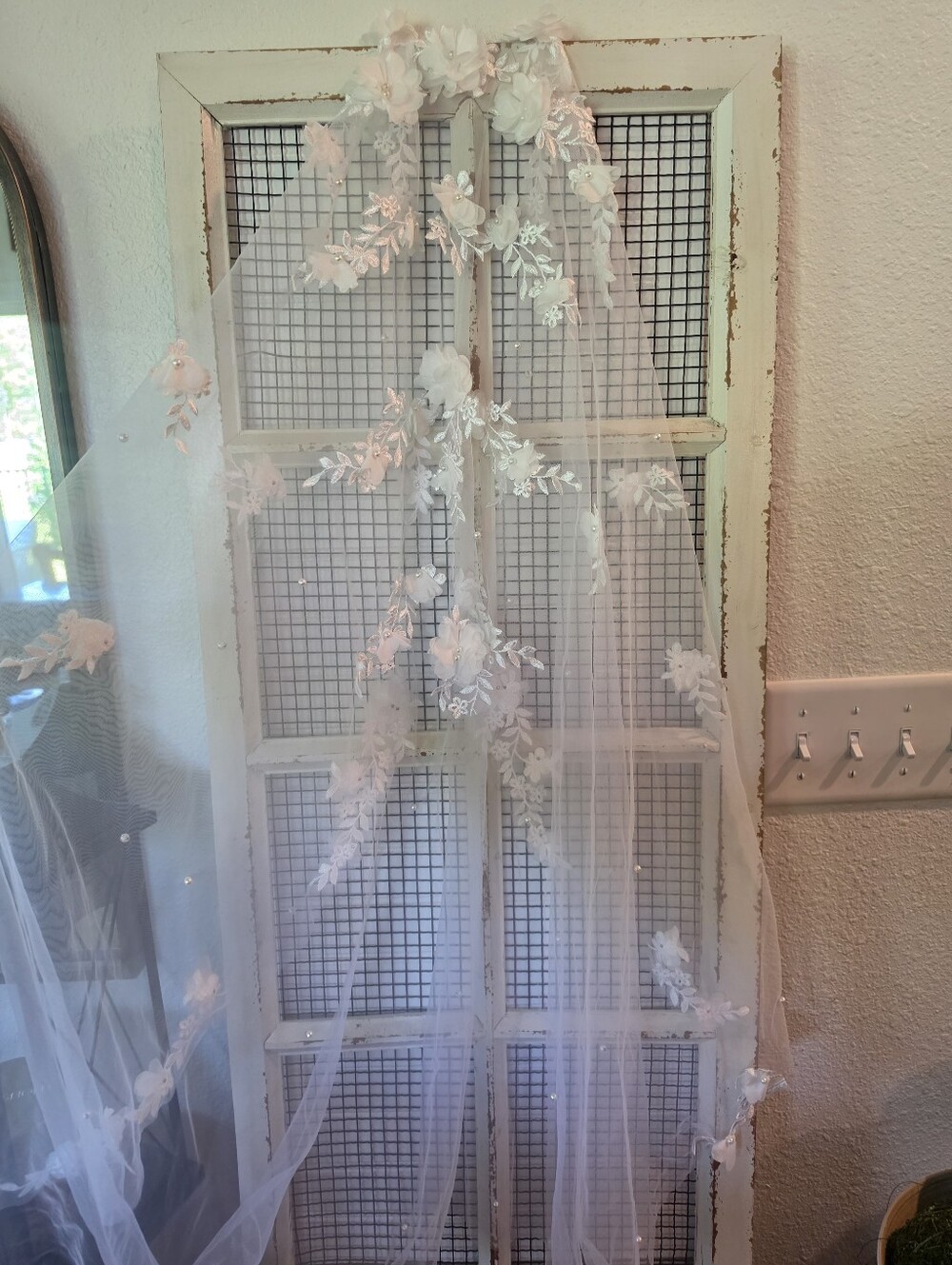 Wedding Veil - Picture 2 of 6